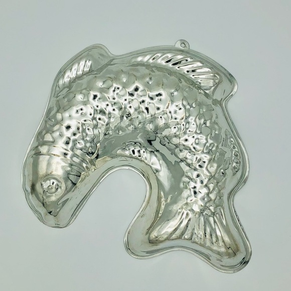 Vintage Fish Jell-O Mold / Cake Pan - Picture 2 of 4